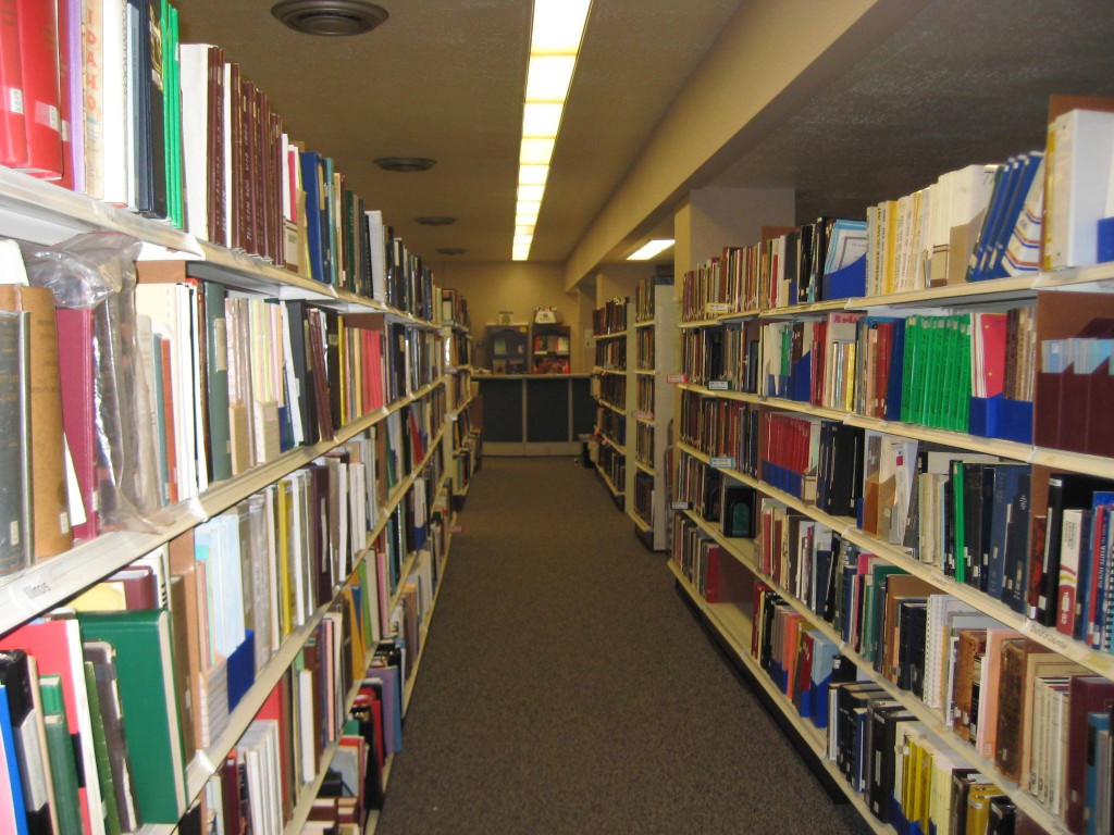 Part of IGSI's Irish Collection at the MN Genealogical Soc library